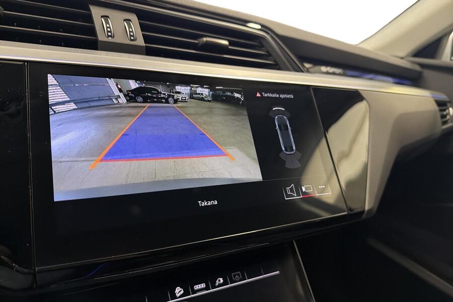 Audi Q8 e-tron vaihtoauto