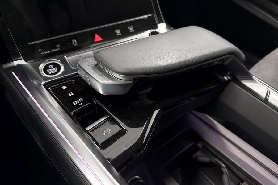 Audi Q8 e-tron vaihtoauto