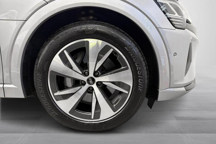 Audi Q8 e-tron vaihtoauto