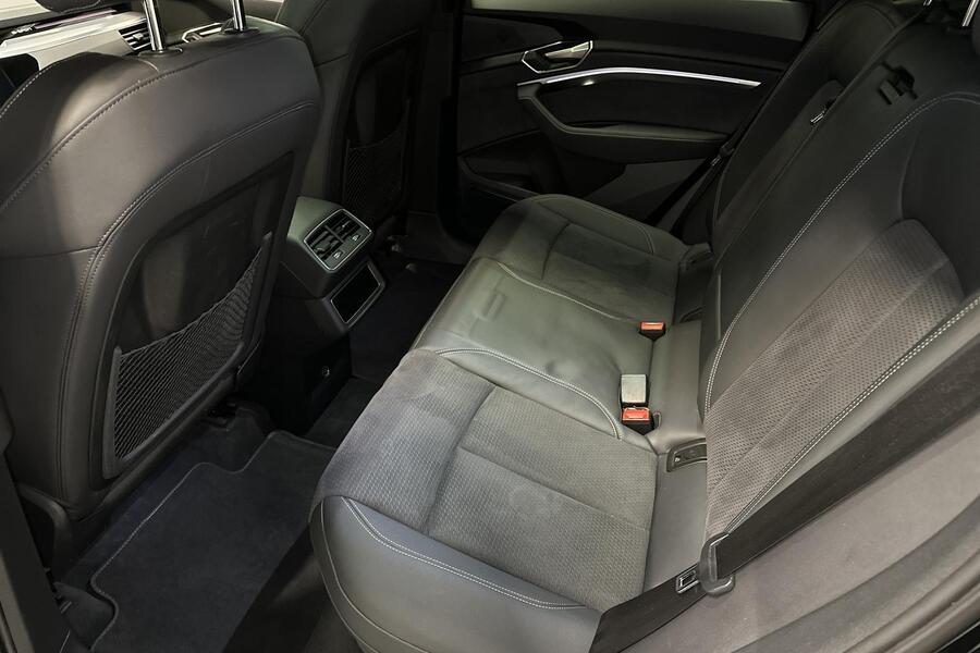 Audi Q8 e-tron vaihtoauto