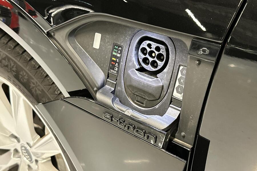 Audi Q8 e-tron vaihtoauto