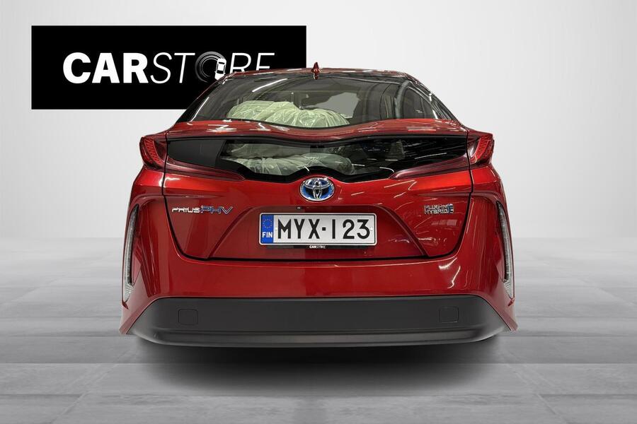 Toyota Prius Plug-in vaihtoauto