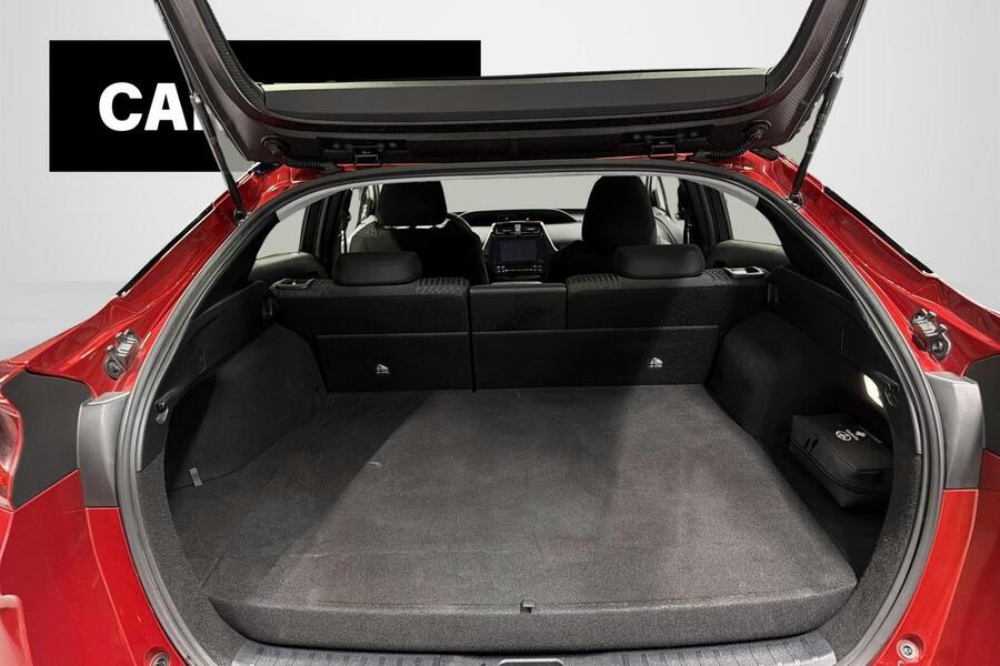 Toyota Prius Plug-in vaihtoauto