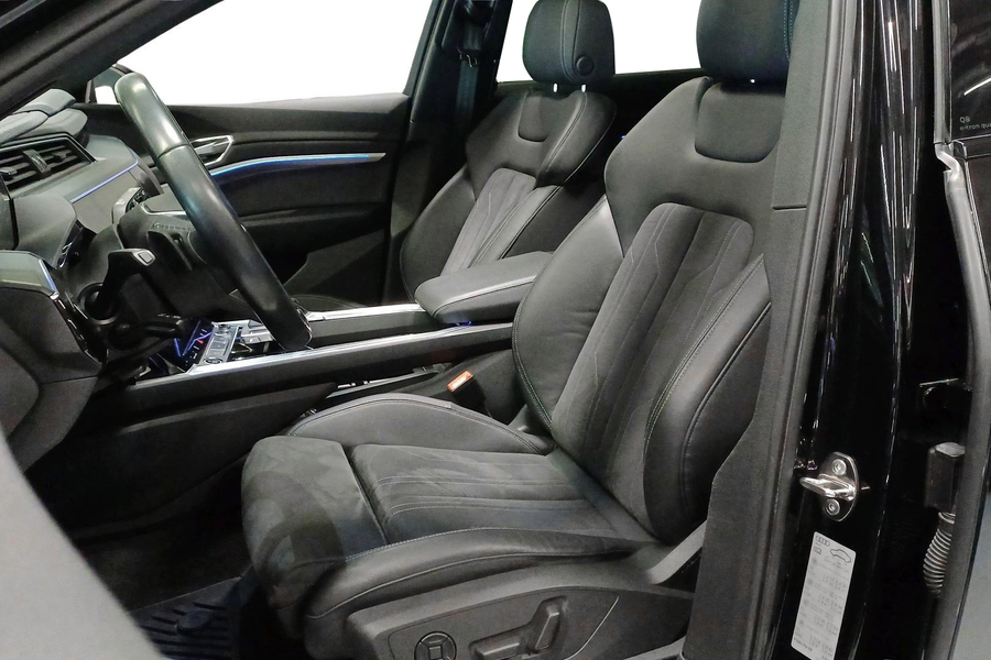 Audi Q8 e-tron vaihtoauto