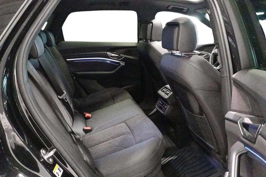 Audi Q8 e-tron vaihtoauto