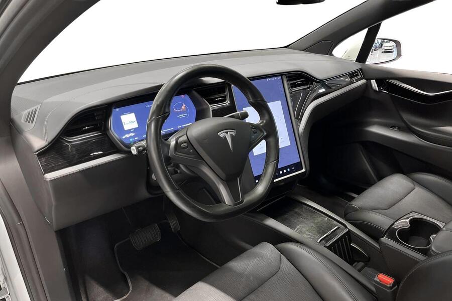 Tesla Model X vaihtoauto