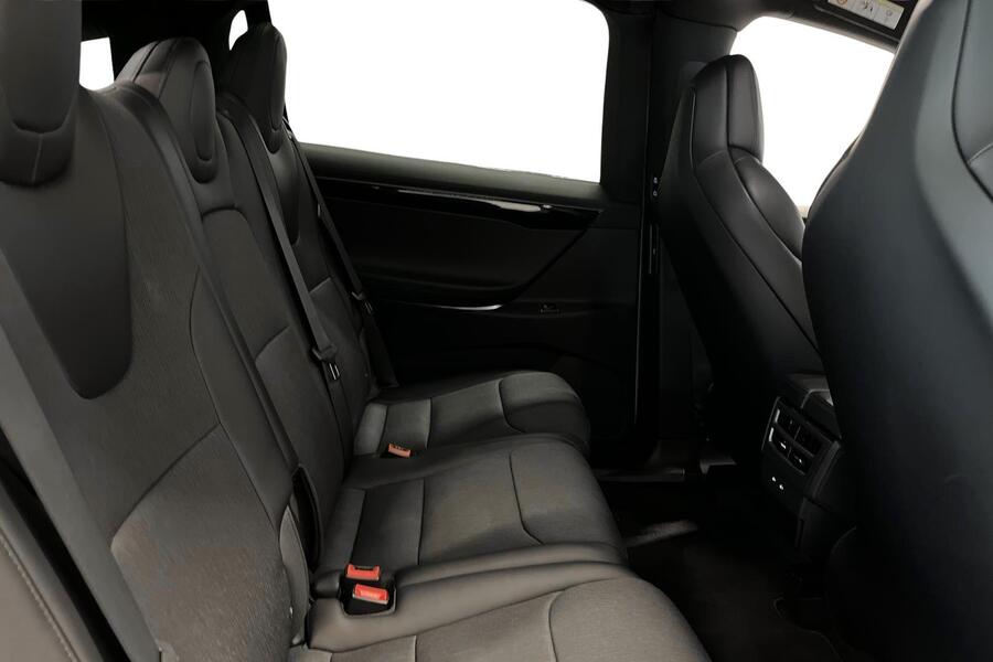 Tesla Model X vaihtoauto