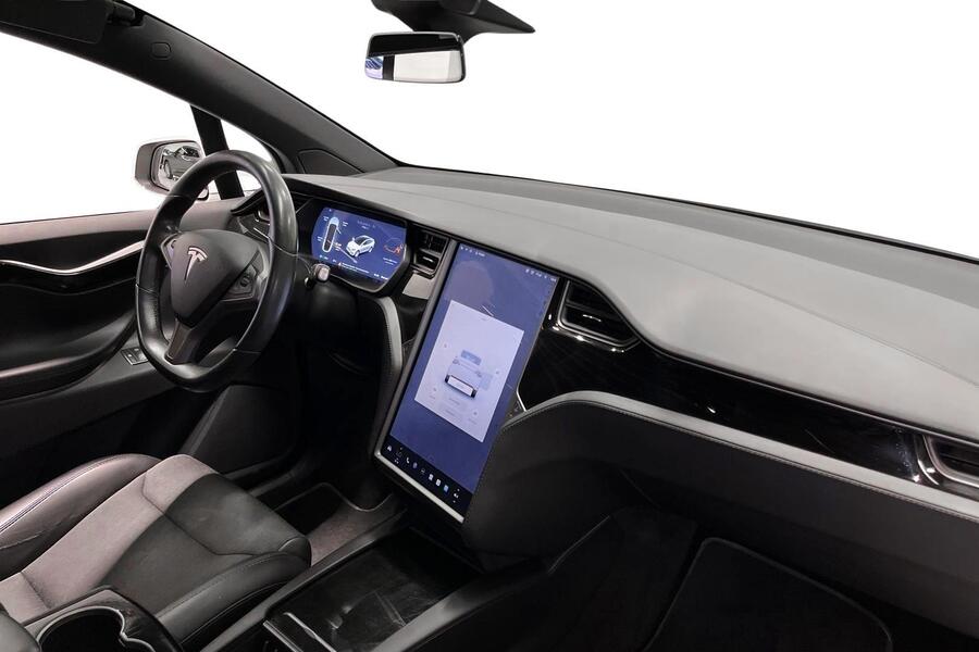 Tesla Model X vaihtoauto