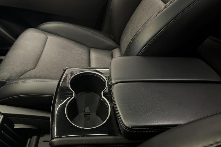 Tesla Model X vaihtoauto