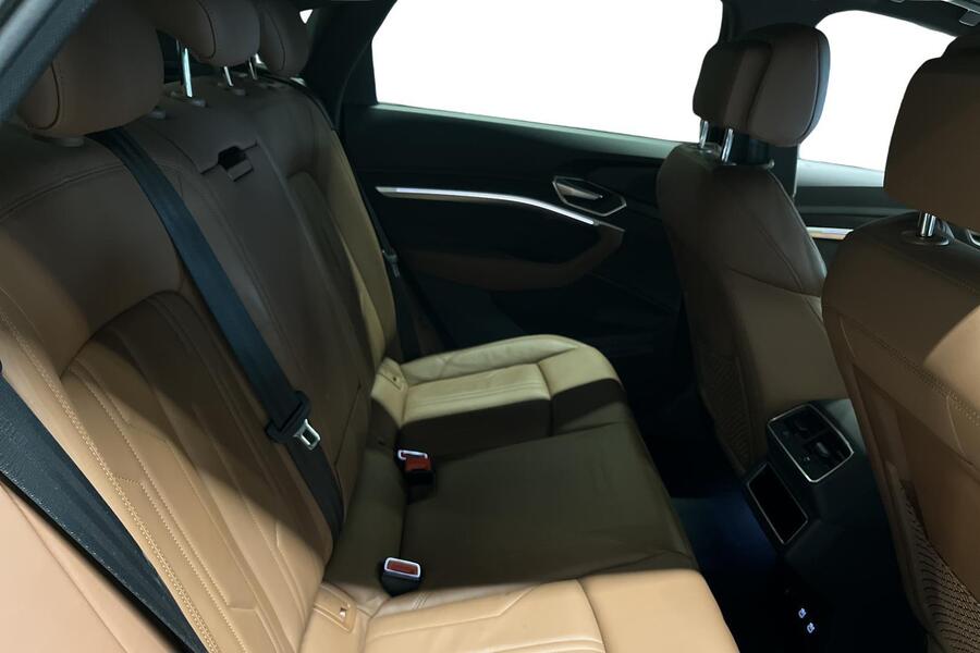 Audi e-tron vaihtoauto