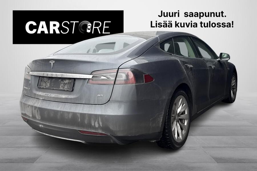 Tesla Model S vaihtoauto