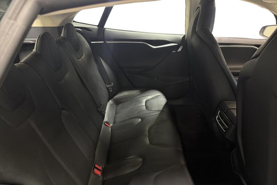 Tesla Model S vaihtoauto