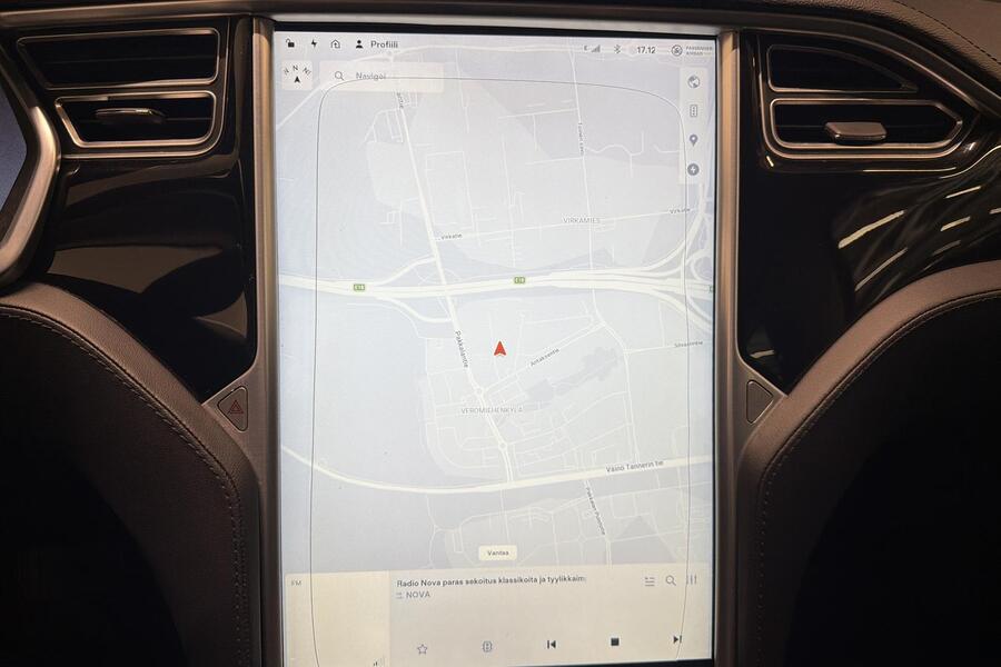 Tesla Model S vaihtoauto