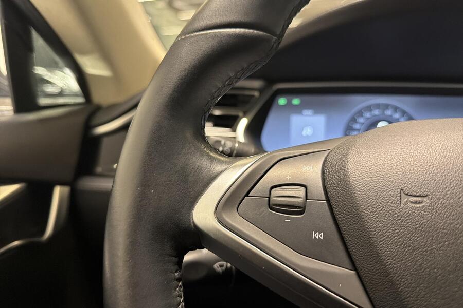 Tesla Model S vaihtoauto