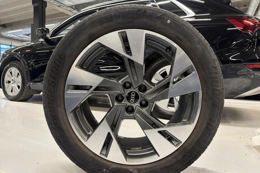 Audi e-tron vaihtoauto