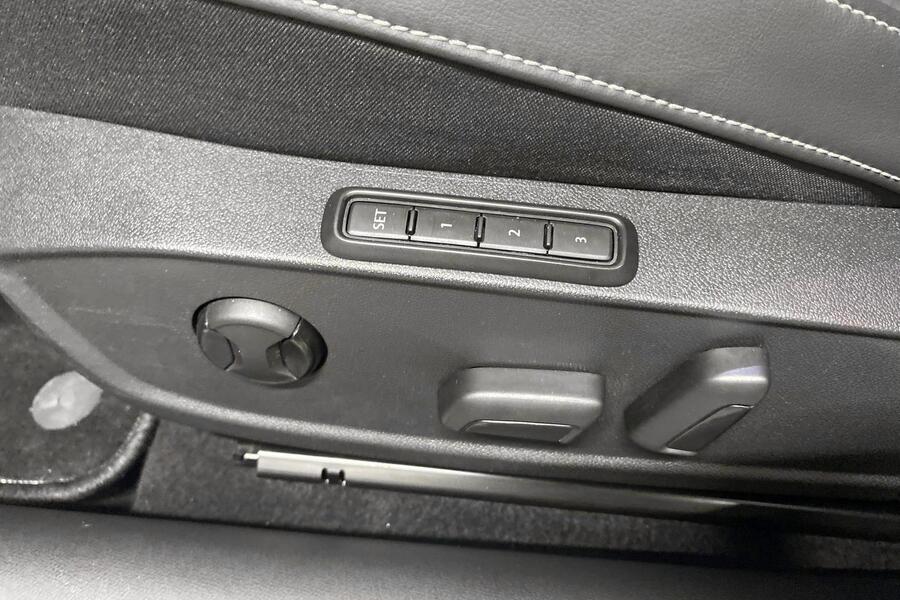 SEAT Leon vaihtoauto