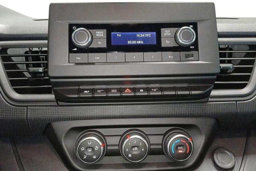 Nissan Primastar vaihtoauto