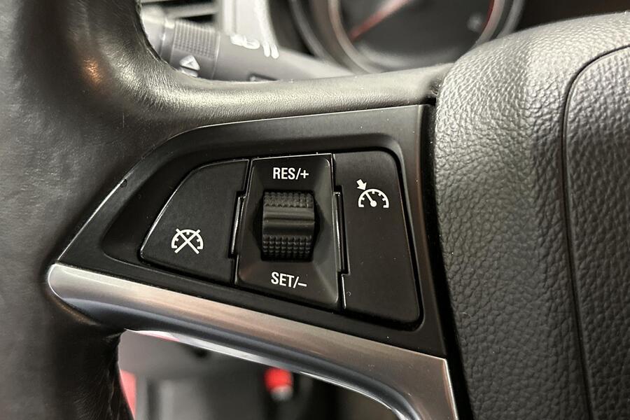 Opel Insignia vaihtoauto