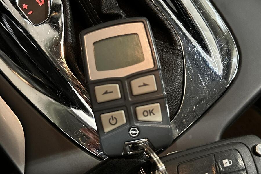 Opel Insignia vaihtoauto