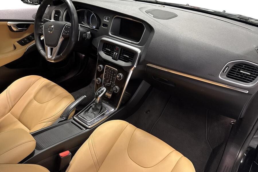 Volvo V40 Cross Country vaihtoauto