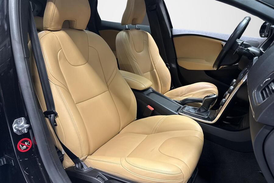 Volvo V40 Cross Country vaihtoauto