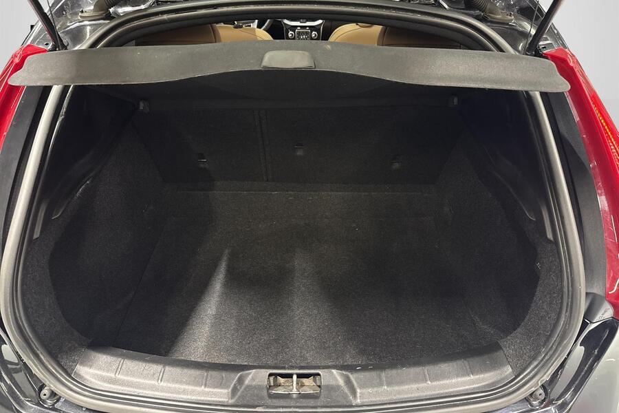 Volvo V40 Cross Country vaihtoauto