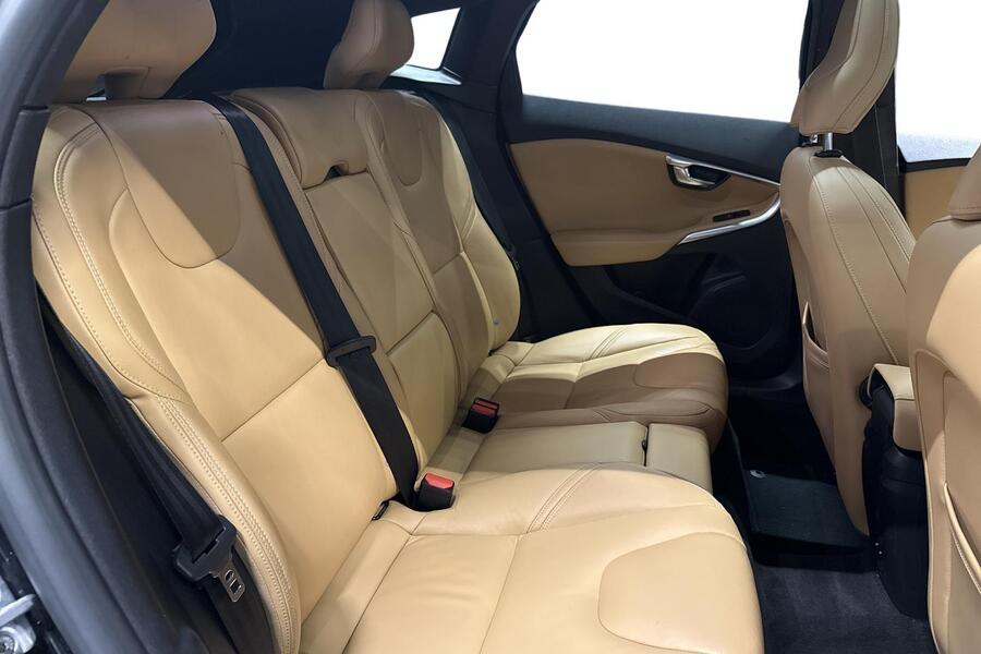 Volvo V40 Cross Country vaihtoauto