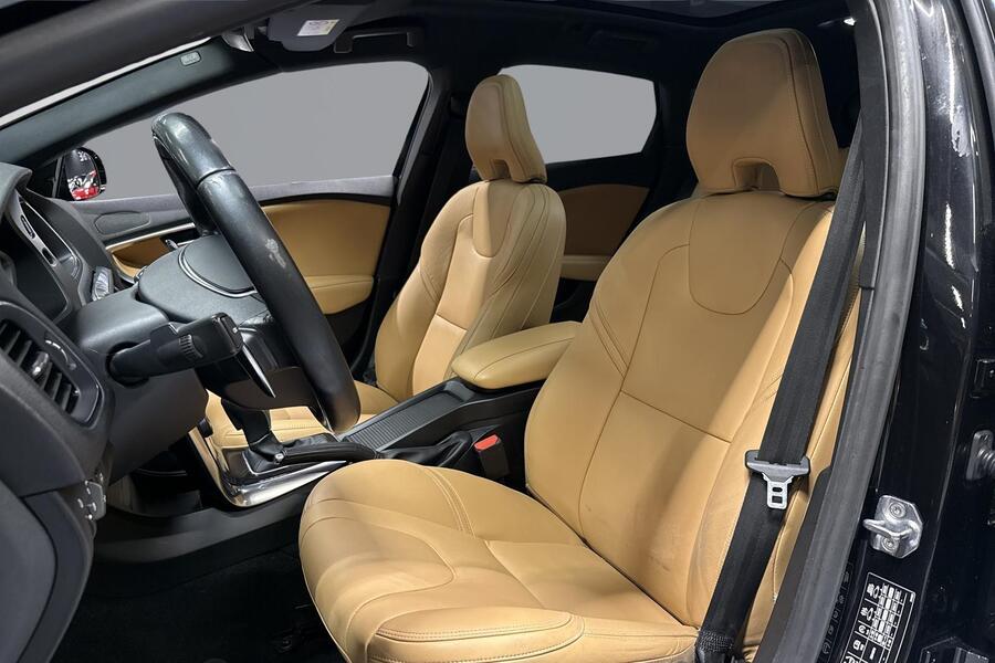 Volvo V40 Cross Country vaihtoauto