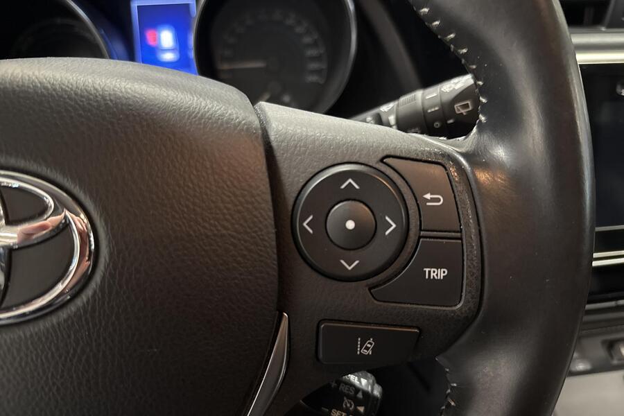 Toyota Auris vaihtoauto