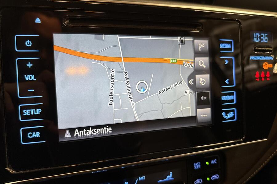 Toyota Auris vaihtoauto