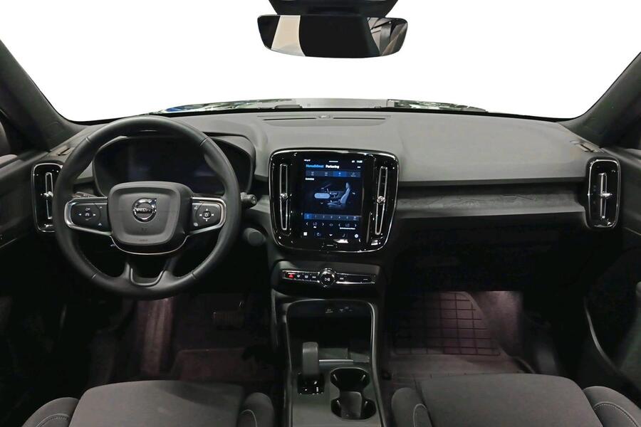 Volvo EX40 vaihtoauto