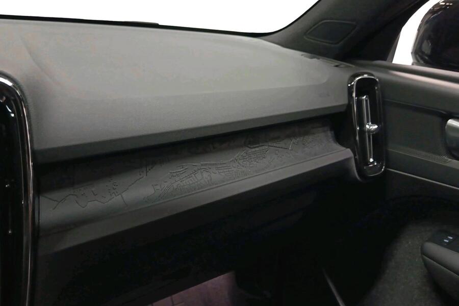 Volvo EX40 vaihtoauto