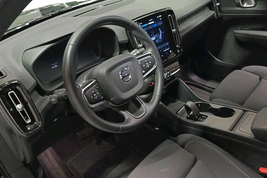 Volvo EX40 vaihtoauto