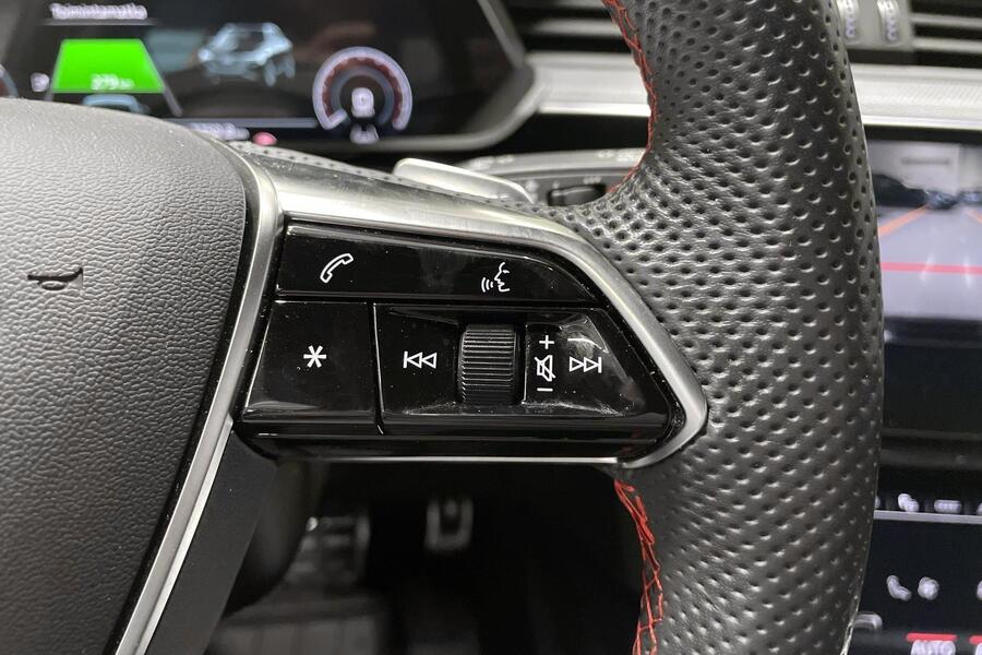 Audi Q8 e-tron vaihtoauto