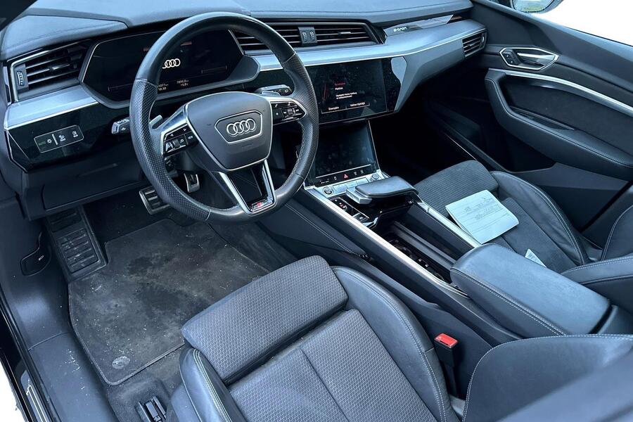 Audi Q8 e-tron vaihtoauto