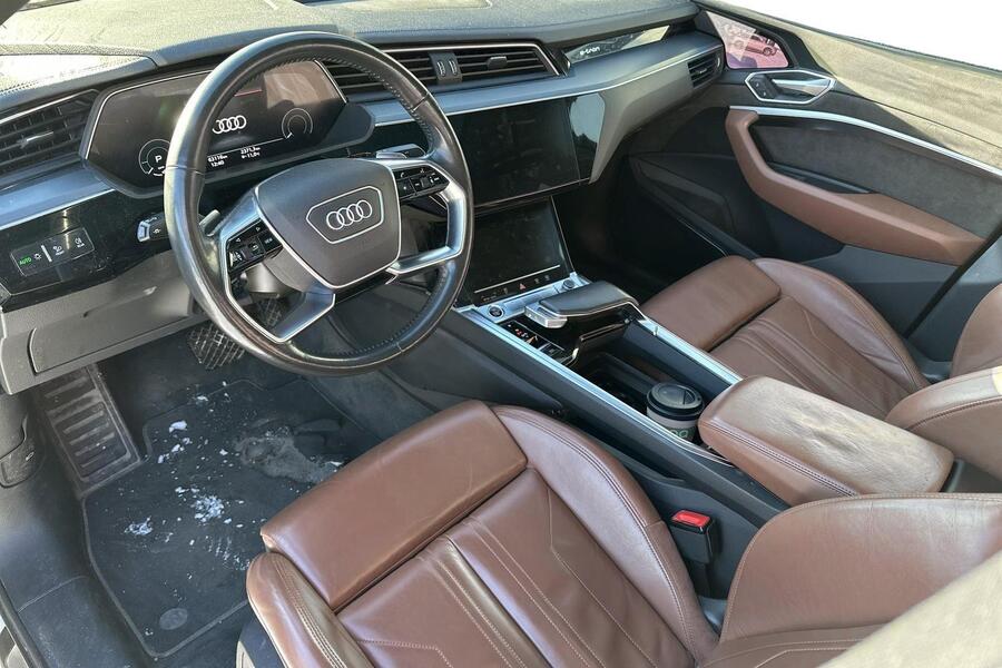 Audi e-tron vaihtoauto