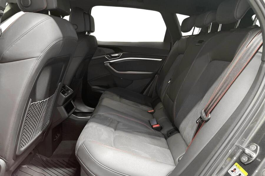 Audi Q8 e-tron vaihtoauto