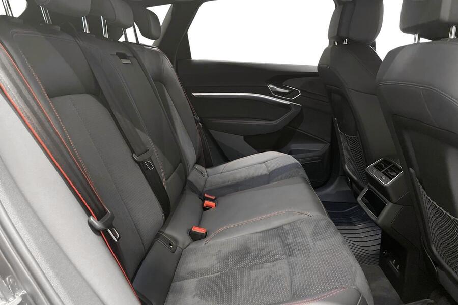 Audi Q8 e-tron vaihtoauto