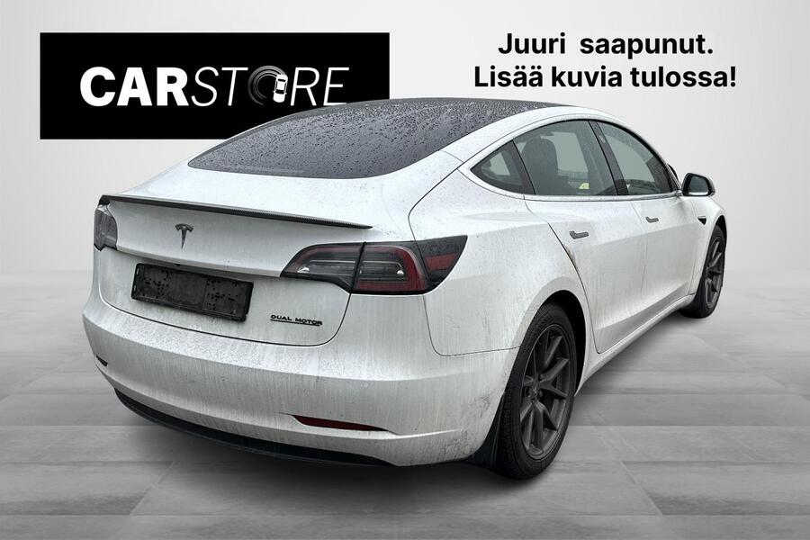 Tesla Model 3 vaihtoauto