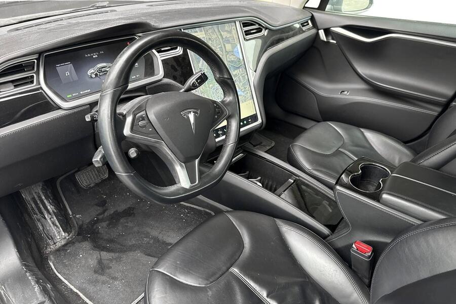 Tesla Model S vaihtoauto