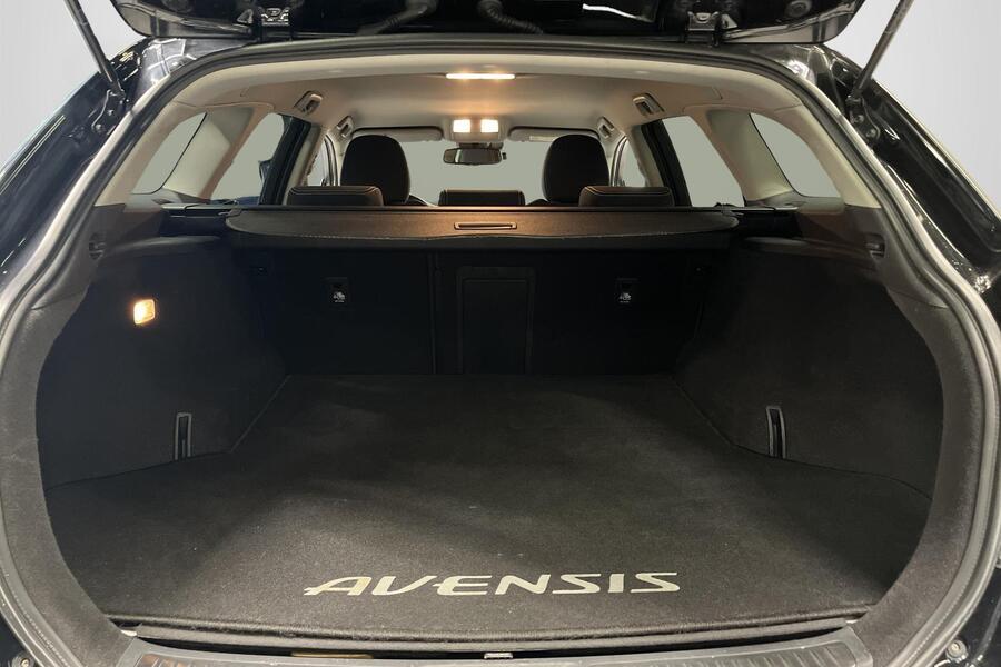 Toyota Avensis vaihtoauto