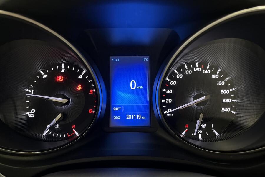 Toyota Avensis vaihtoauto