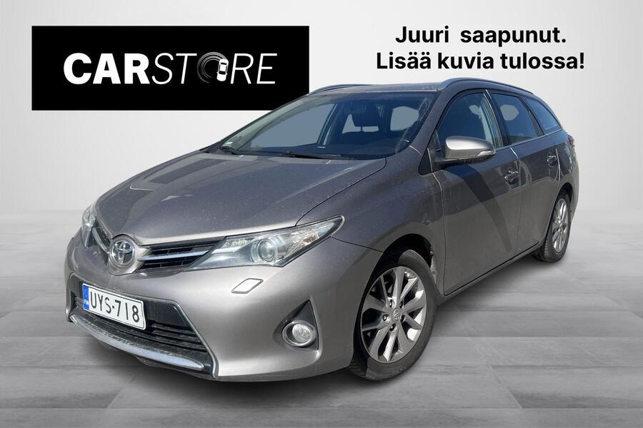 Toyota Auris vaihtoauto