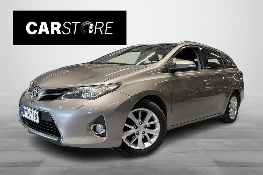 Toyota Auris vaihtoauto