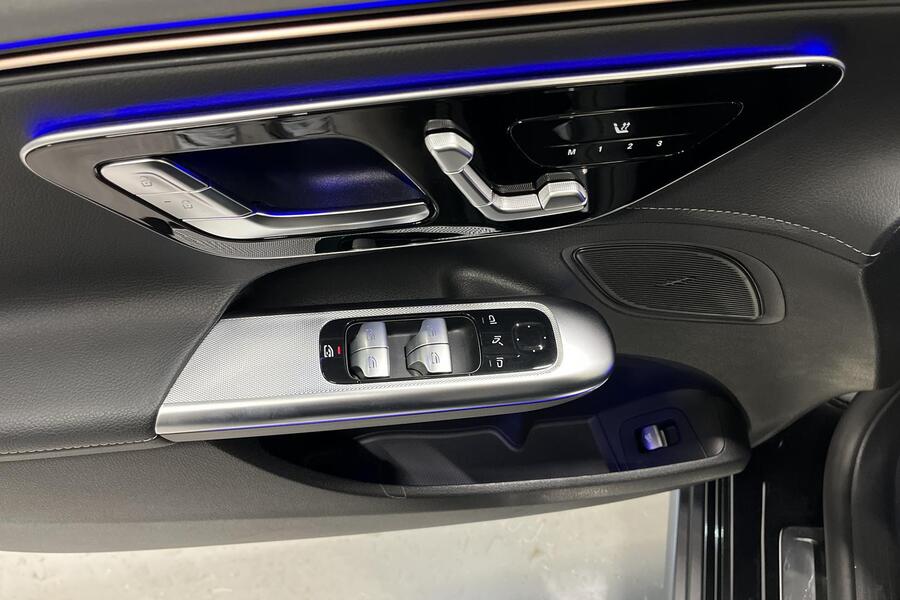 Mercedes-Benz EQE vaihtoauto