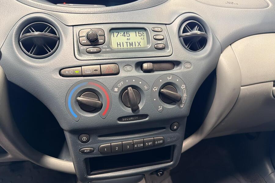 Toyota Yaris vaihtoauto