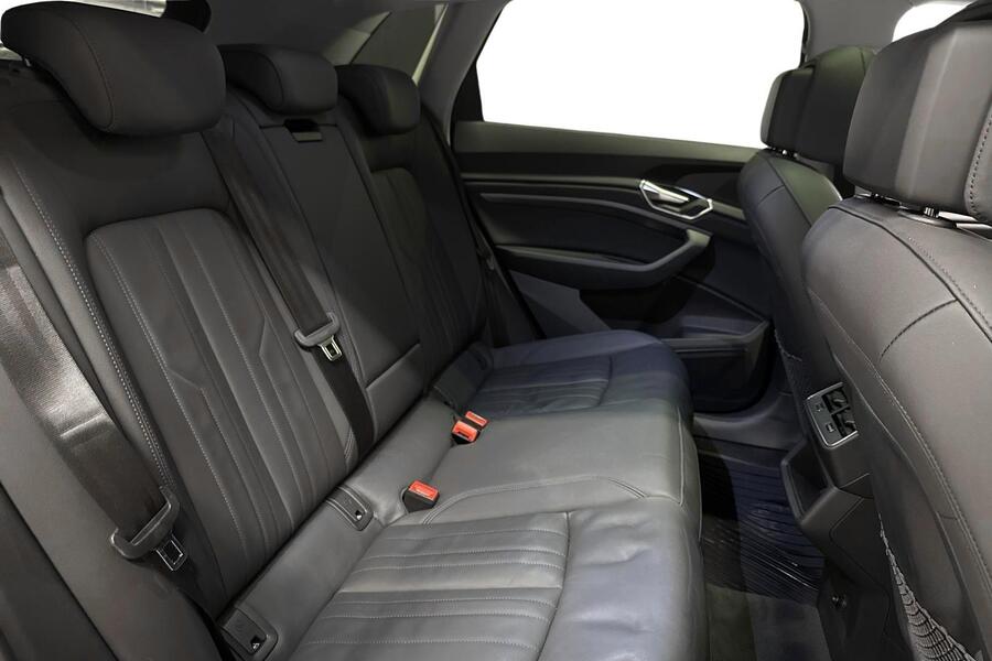 Audi e-tron vaihtoauto