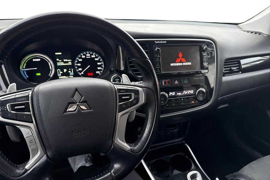 Mitsubishi Outlander PHEV vaihtoauto
