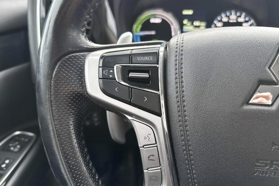 Mitsubishi Outlander PHEV vaihtoauto