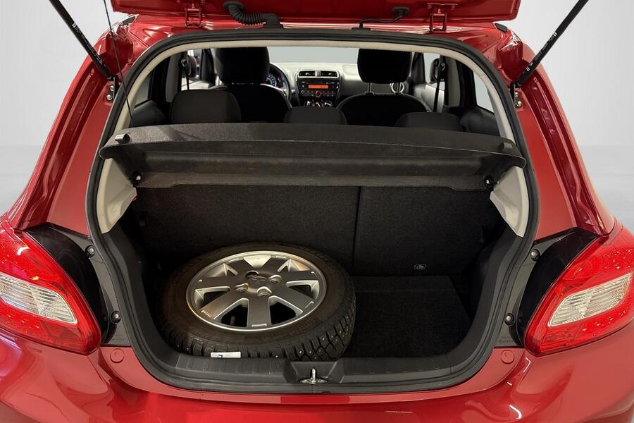 Mitsubishi Space Star vaihtoauto